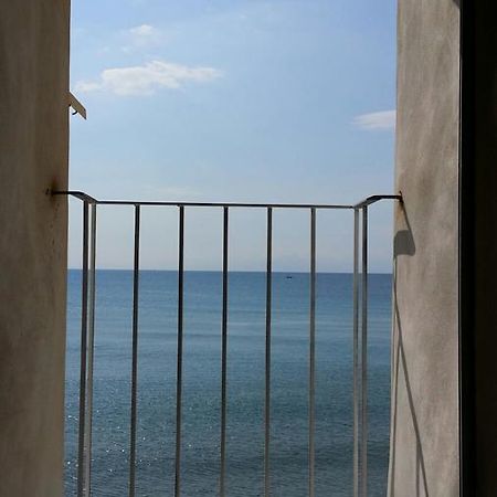 Balcone Sulla Spiaggia Cefalu Exterior photo